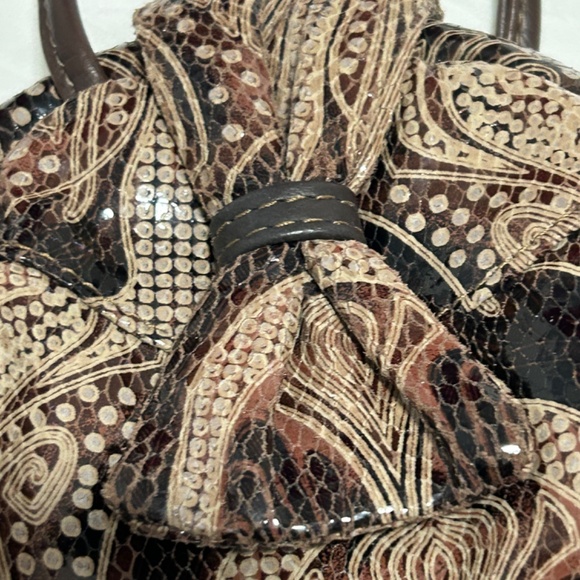 LIKE NEW! Bags by PINKY Brown Leather Small Purse - Picture 9 of 11